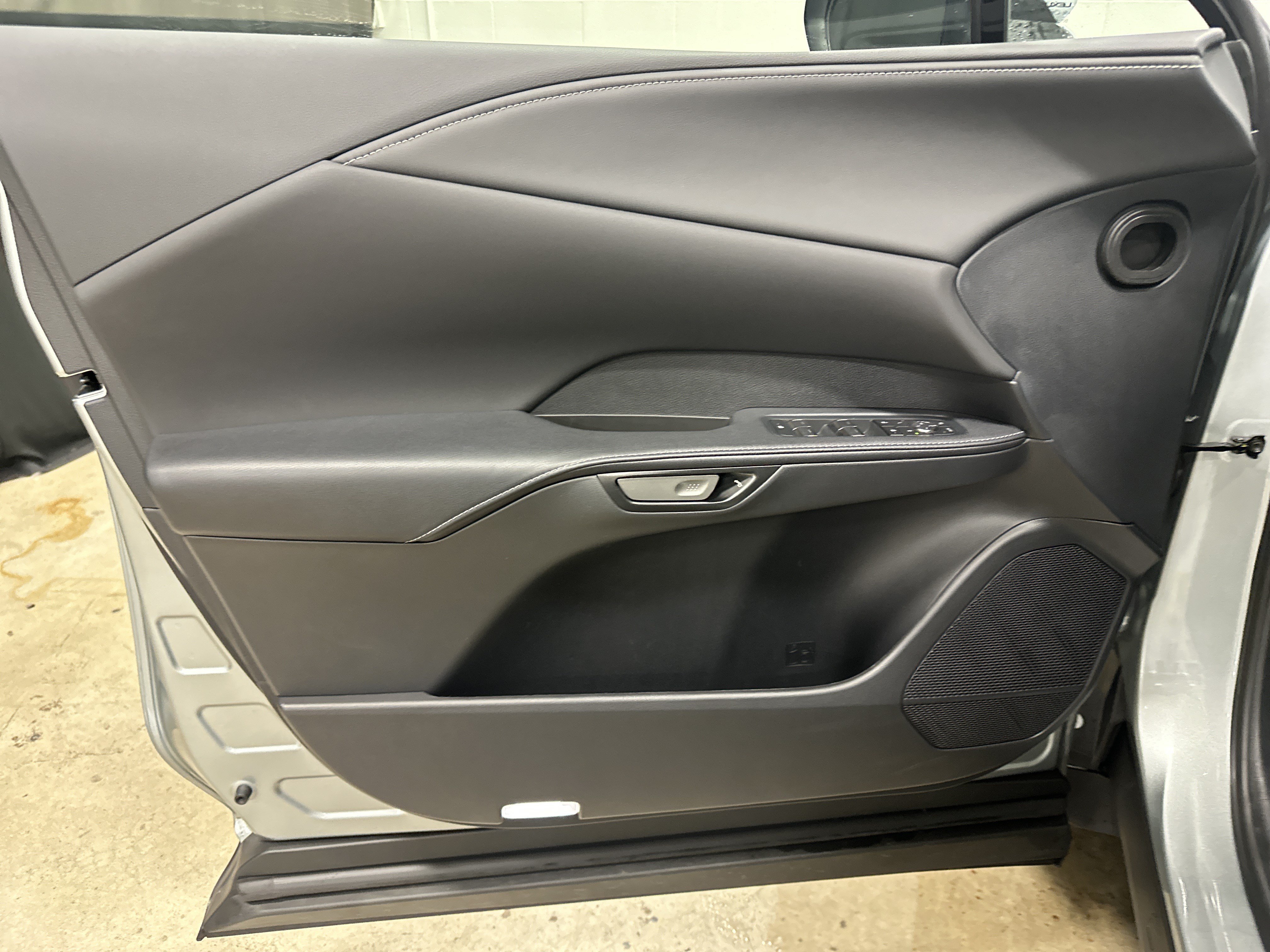 Certified 2025 Lexus RX 350h w/ Accessory Package (K3) AWD/4WD image 15