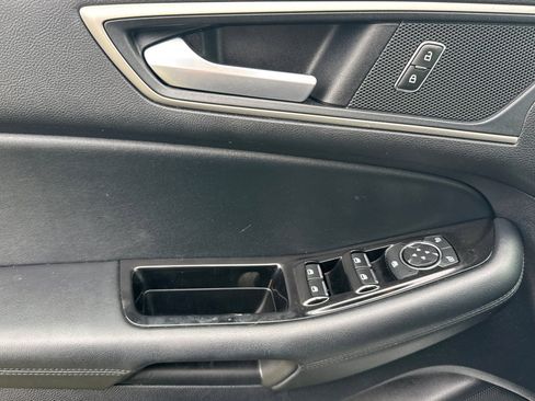 Used 2019 Ford Edge SEL w/ Equipment Group 201A image 11