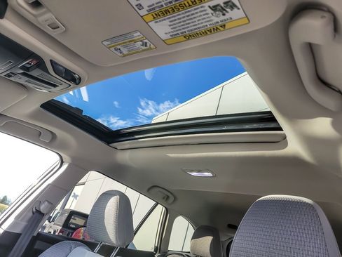 Certified 2025 Subaru Outback Premium w/ Popular Package #1A image 9