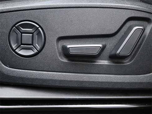 Used 2021 Audi Q3 2.0T Premium w/ Convenience Package image 11