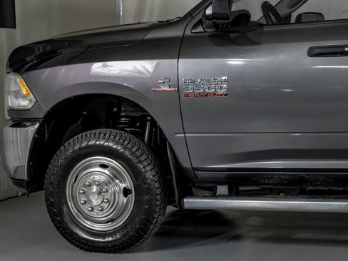 Used 2015 RAM 3500 Tradesman w/ Chrome Appearance Group AWD/4WD image 12