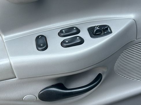 Used 1997 Ford F150 2WD Regular Cab image 12