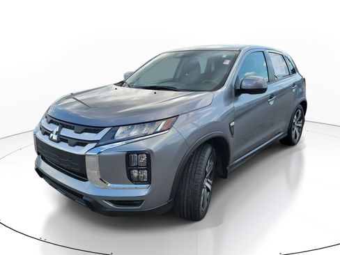 Used 2025 Mitsubishi Outlander Sport AWD image 3