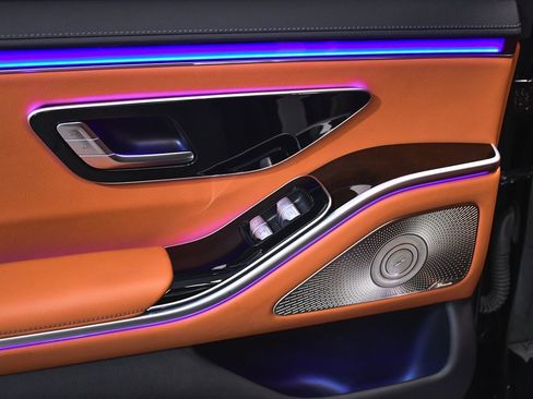 Used 2022 Mercedes-Benz S 500 4MATIC image 16