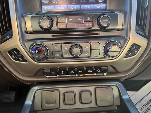 Used 2016 GMC Sierra 1500 Denali w/ Enhanced Driver Alert Package image 23