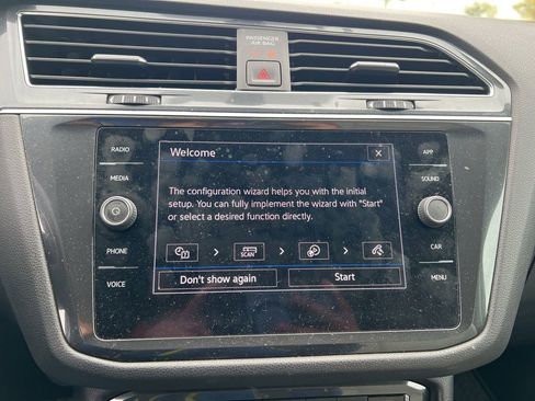 Used 2021 Volkswagen Tiguan SE image 21