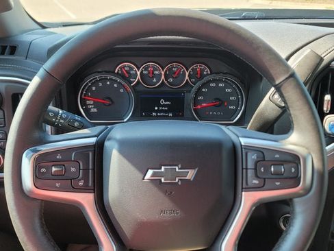 Used 2020 Chevrolet Silverado 1500 LT Trail Boss AWD/4WD image 32