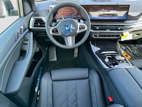 New 2026 BMW X5 sDrive40i w/ M Sport Package image 17