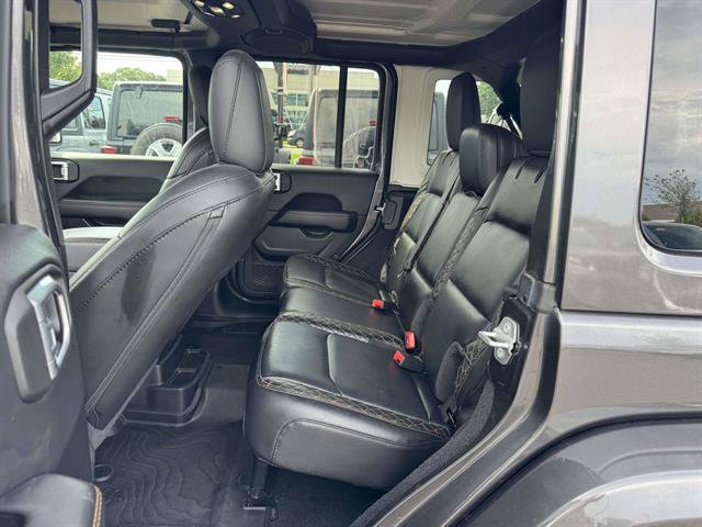 Used 2021 Jeep Wrangler Unlimited Sahara AWD/4WD image 9