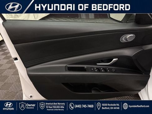 Certified 2026 Hyundai Elantra SE w/ Cargo Package FWD image 13