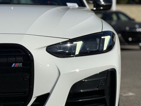 Certified 2025 BMW M440i Coupe w/ Parking Assistance Package image 13