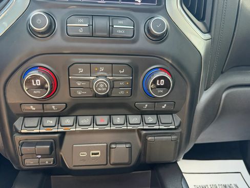 Used 2020 Chevrolet Silverado 1500 RST AWD/4WD image 14