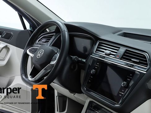 Used 2023 Volkswagen Tiguan SE image 71