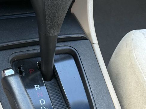 Used 2004 Honda Accord LX image 17