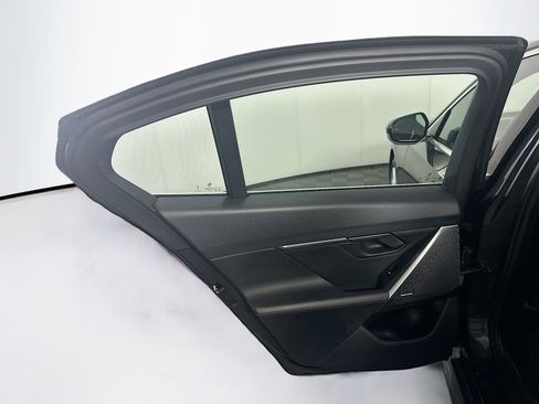 Used 2024 BMW 530i image 28