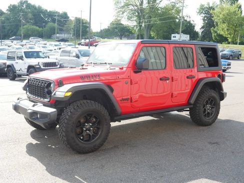 Used 2025 Jeep Wrangler Unlimited Sport AWD/4WD image 7