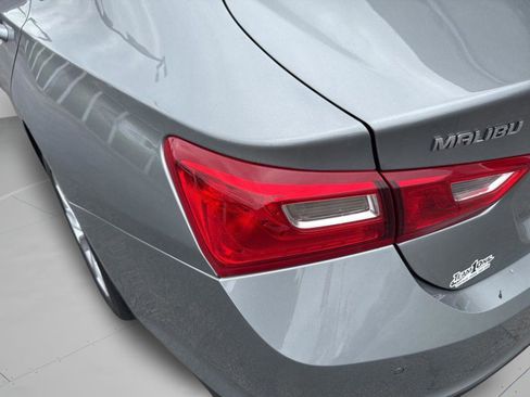 Used 2025 Chevrolet Malibu LT FWD image 37