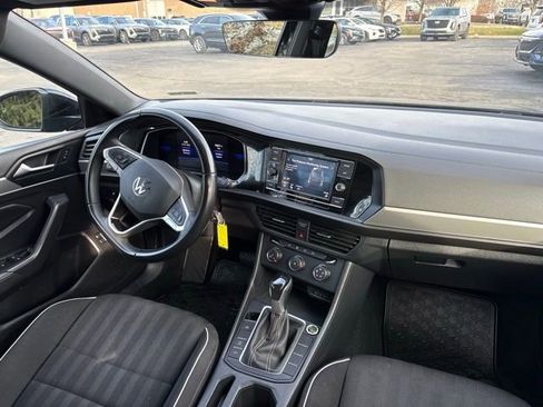 Used 2022 Volkswagen Jetta Sport image 21