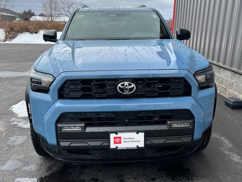 Certified 2025 Toyota 4Runner TRD Off-Road Premium image 2