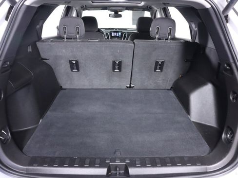 Used 2018 Chevrolet Equinox LT w/ Sun & Infotainment Package image 34