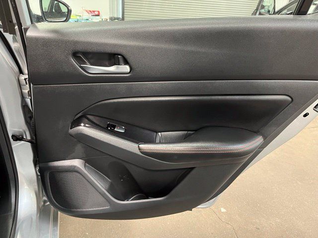 Used 2024 Nissan Altima 2.5 SR FWD image 13