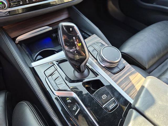 Used 2023 BMW M550i xDrive AWD/4WD image 12