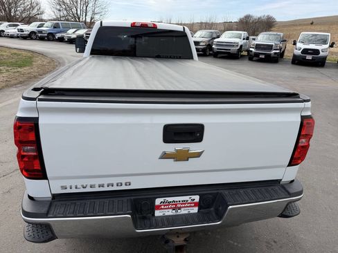 Used 2016 Chevrolet Silverado 2500 W/T AWD/4WD image 5