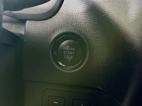 Used 2025 Toyota Tundra SR5 AWD/4WD image 20