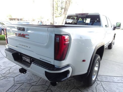 New 2026 GMC Sierra 3500 Denali w/ Denali Reserve Package AWD/4WD image 9