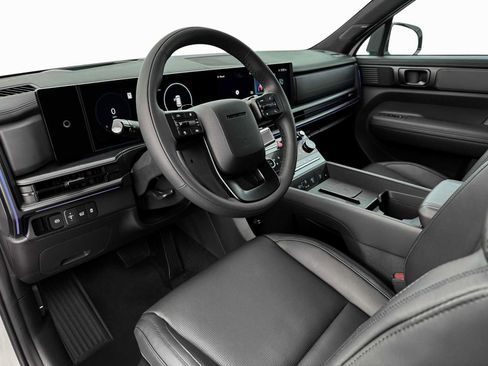 Used 2025 Hyundai Santa Fe Calligraphy image 27