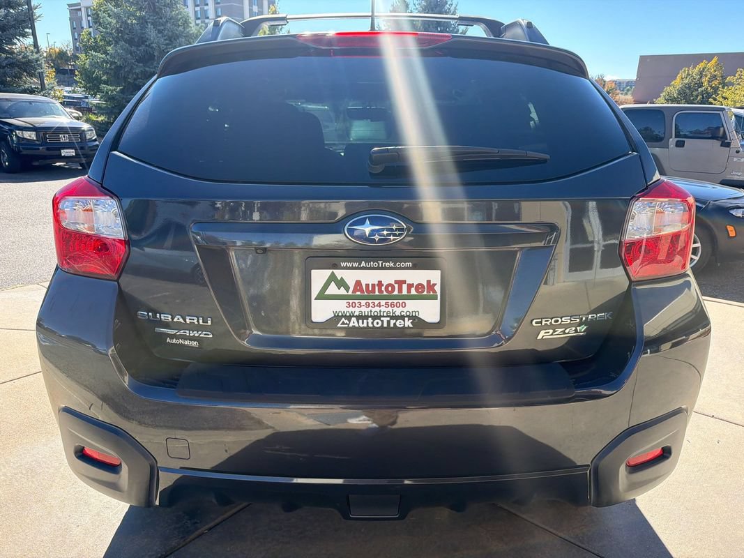 Used 2017 Subaru Crosstrek 2.0i Premium w/ Moonroof Package AWD/4WD image 7