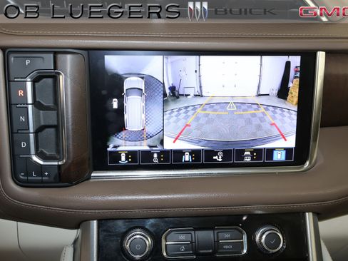 Used 2021 GMC Yukon XL Denali image 31