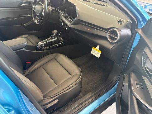 Used 2025 Chevrolet Trax ACTIV w/ Driver Confidence Package FWD image 16