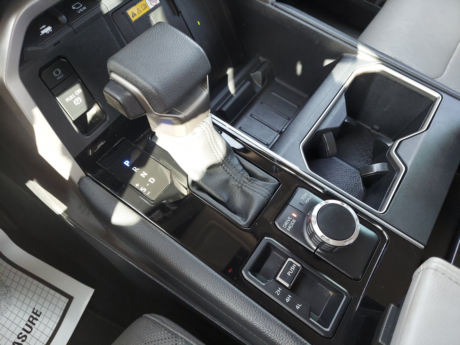 Used 2024 Toyota Tundra Limited AWD/4WD image 22