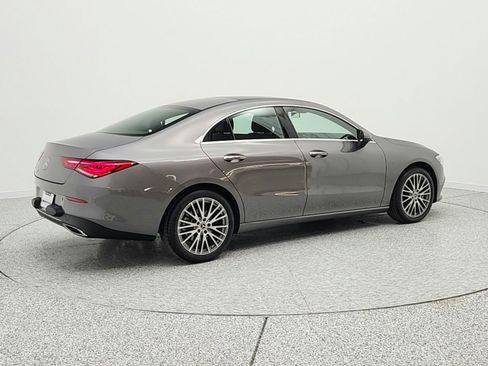 Used 2023 Mercedes-Benz CLA 250 image 5