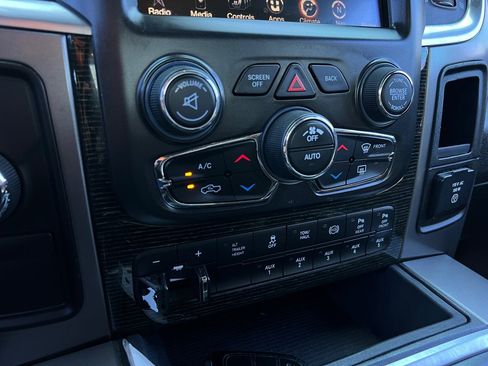 Used 2018 RAM 3500 Laramie Longhorn w/ Max Tow Package image 28