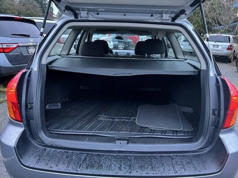 Used 2005 Subaru Outback 2.5i AWD/4WD image 22