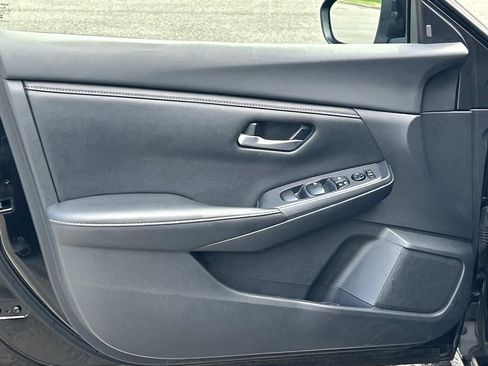 Used 2022 Nissan Sentra SV FWD image 15