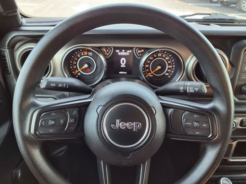 Used 2021 Jeep Wrangler Sport AWD/4WD image 12