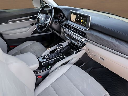 Used 2020 Kia Telluride SX w/ SX Prestige Package image 34