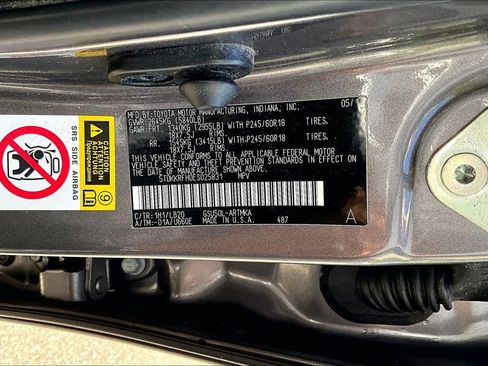 Used 2014 Toyota Highlander XLE image 14