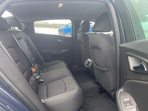 Used 2025 Chevrolet Malibu LT image 8