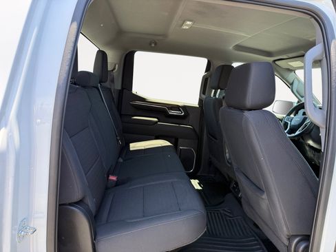 Used 2023 Chevrolet Silverado 1500 LT RWD image 18