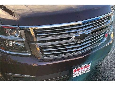 Used 2017 Chevrolet Suburban Premier image 31
