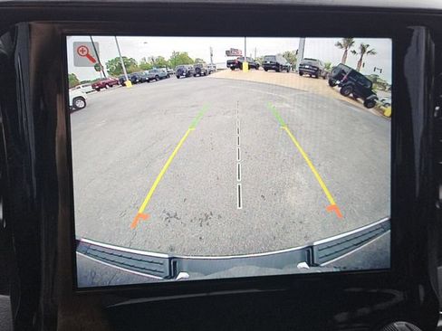 Used 2024 RAM 1500 Laramie AWD/4WD image 18
