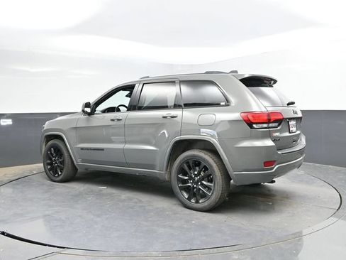 Used 2020 Jeep Grand Cherokee Altitude AWD/4WD image 10