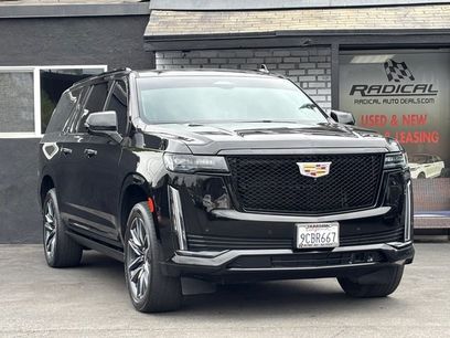 Used 2022 Cadillac Escalade ESV Sport Platinum w/ Heavy-Duty Trailer Package