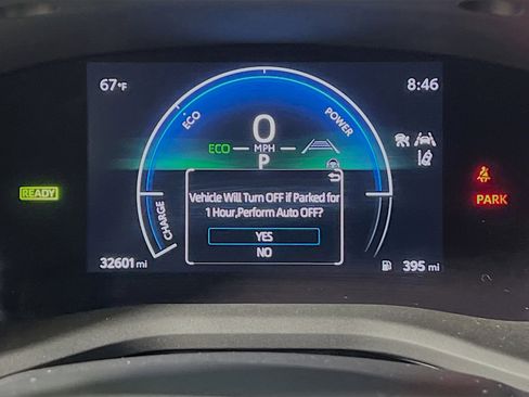 Used 2025 Toyota Camry SE w/ Multimedia Upgrade Package image 22