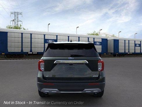Certified 2022 Ford Explorer XLT w/ Equipment Group 202A AWD/4WD image 5