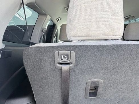 Used 2021 Honda Pilot EX image 40